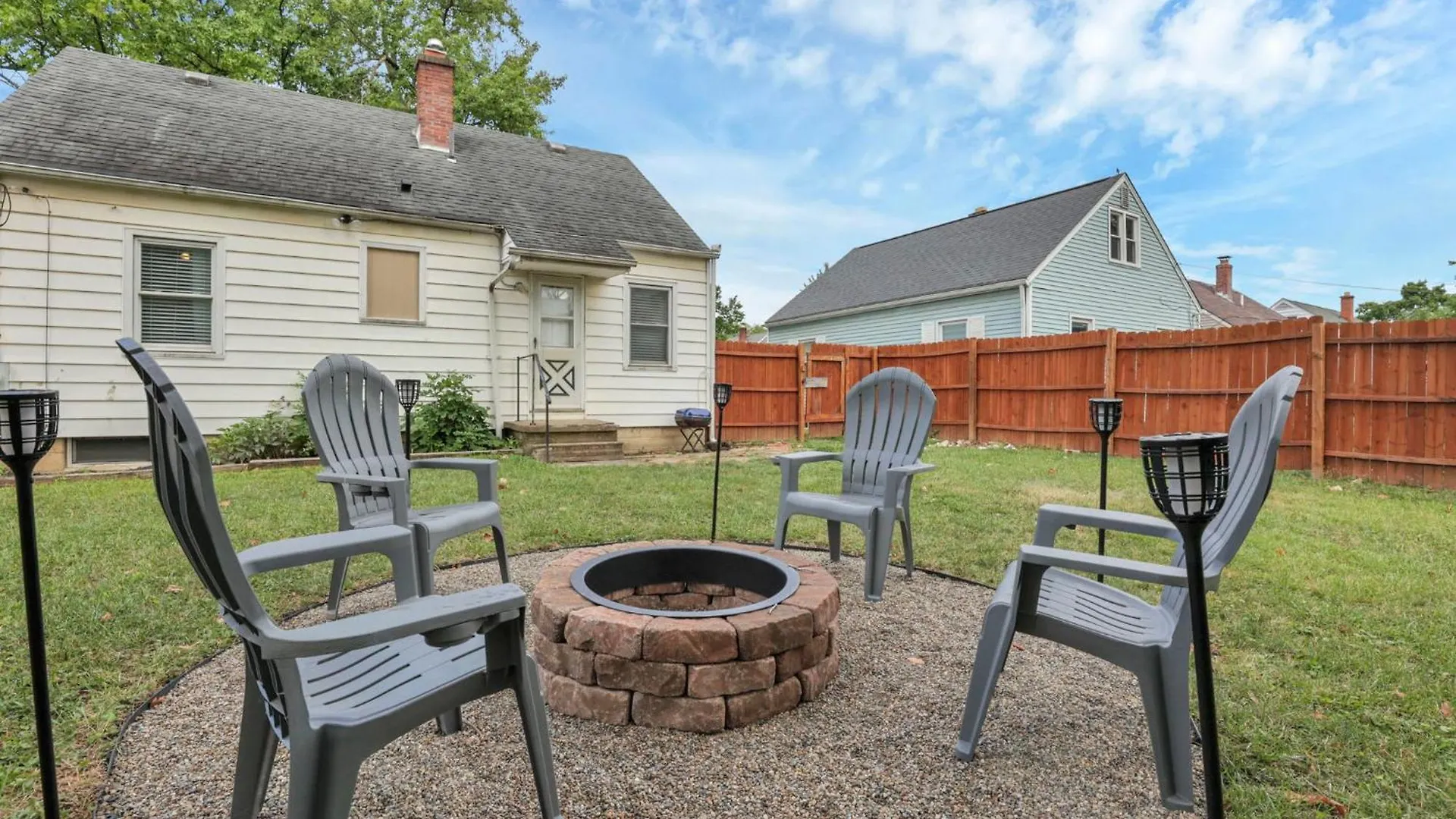 Housepitality - The Osu Hideaway - 4 Bedroom 5 Min From Osu Grandview Columbus Tatil Evi